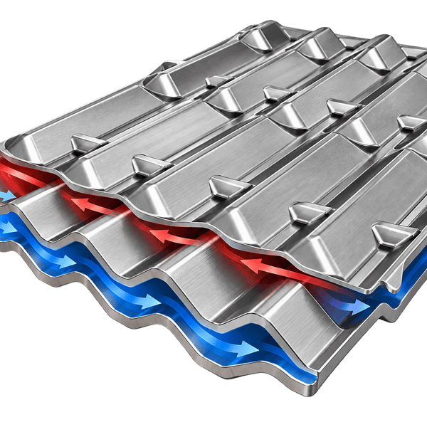 Free-flow plate with a wide unobstructed channel for fibres and particulate